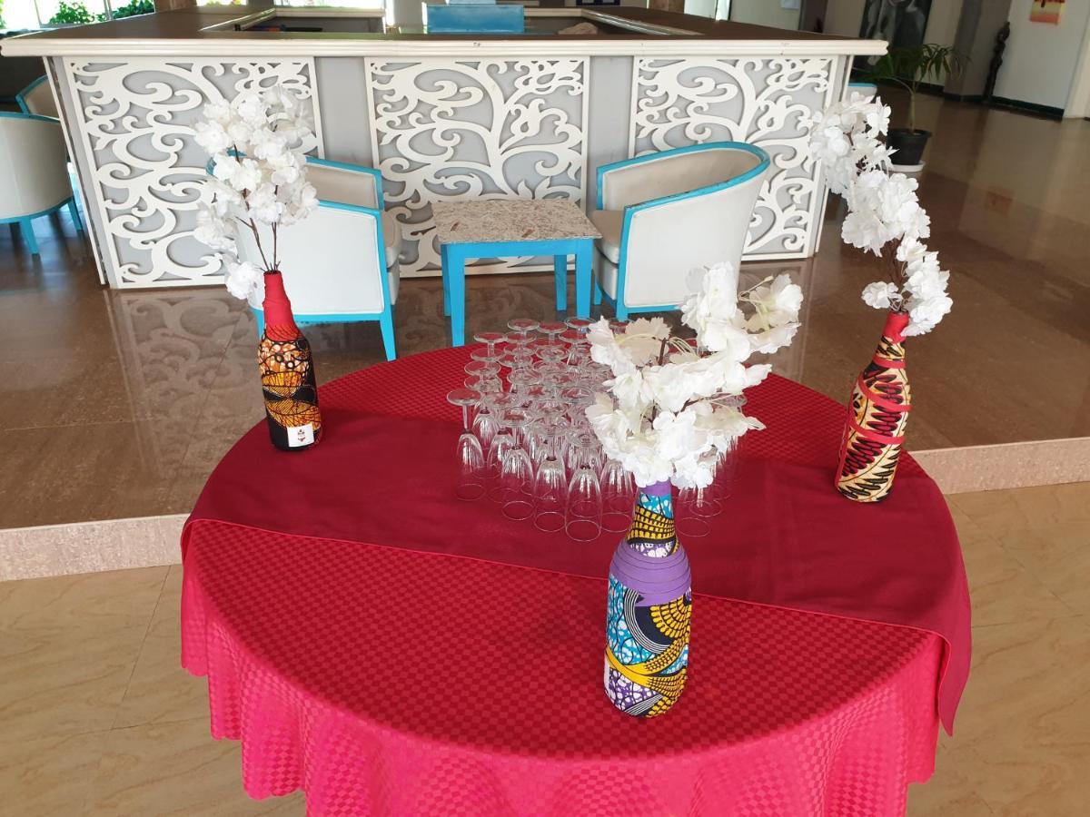 קולולי Djembe Beach Resort מראה חיצוני תמונה